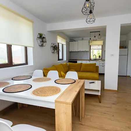 Hopa Sus Holiday home *